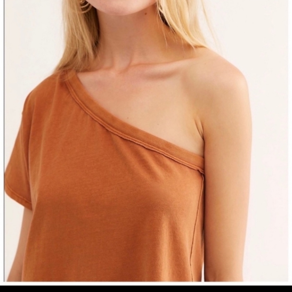 we the free aubry one shoulder crop tee - Picture 4 of 13